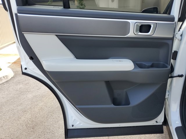 2026 Hyundai Santa Fe SE photo 7