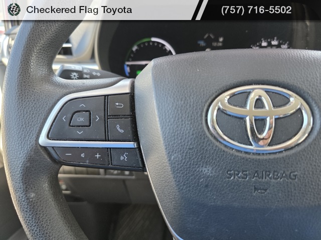 2021 Toyota Sienna LE photo 12