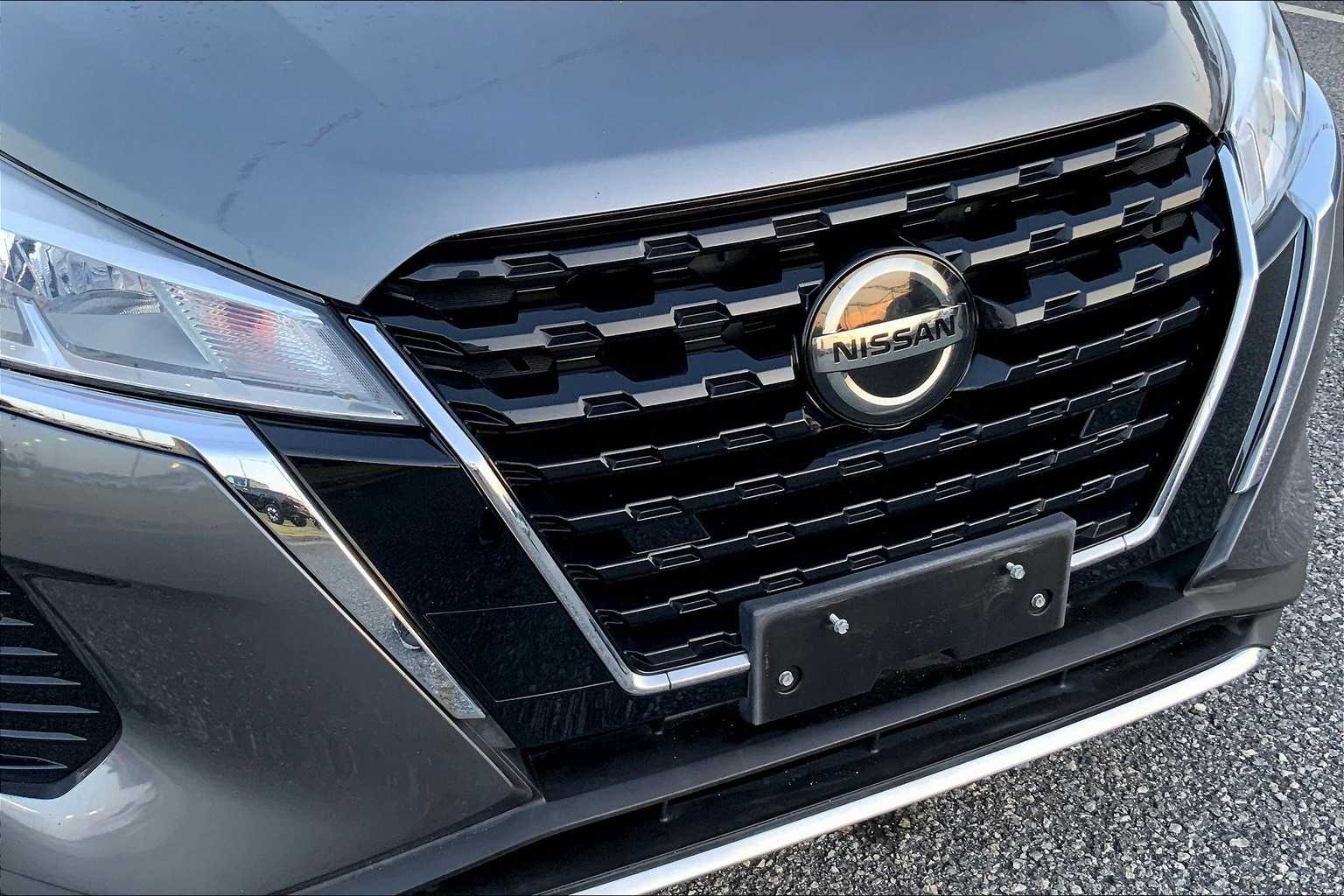 2021 Nissan Kicks S photo 25