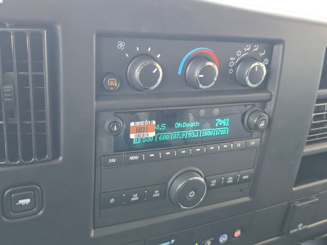 2025 Chevrolet Express Cargo 2500 photo 14
