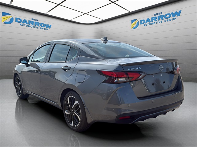 2025 Nissan Versa 1.6 SR photo 3