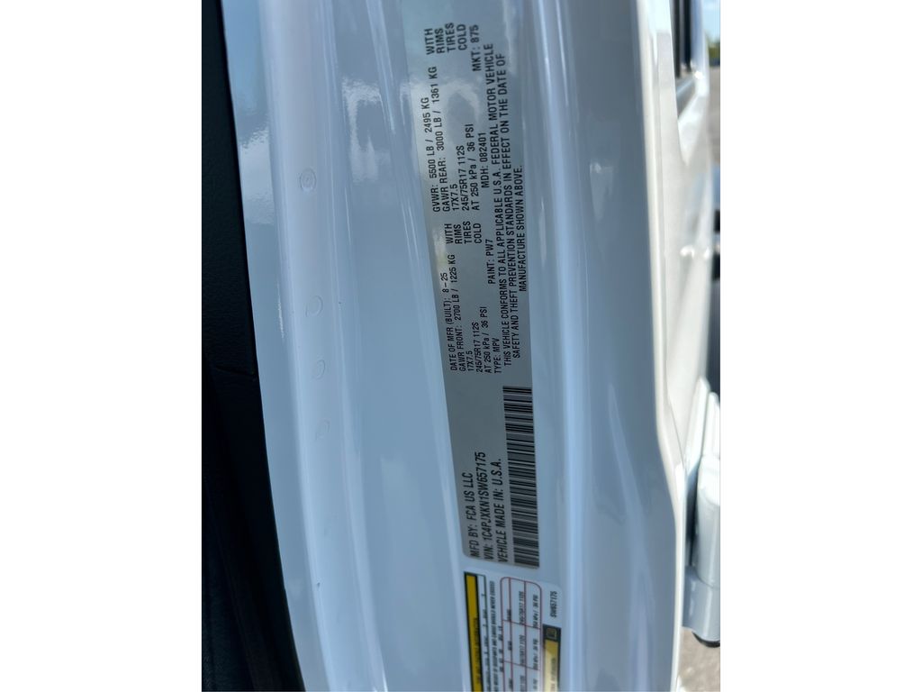 2025 Jeep Wrangler Sport RHD photo 12