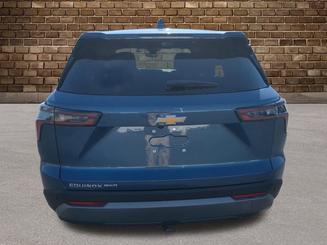 2026 Chevrolet Equinox LT photo 4