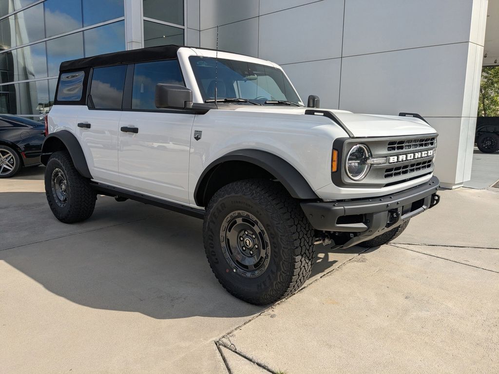 2025 Ford Bronco Big Bend photo 2