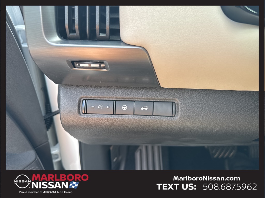 2025 Nissan Pathfinder SL photo 20