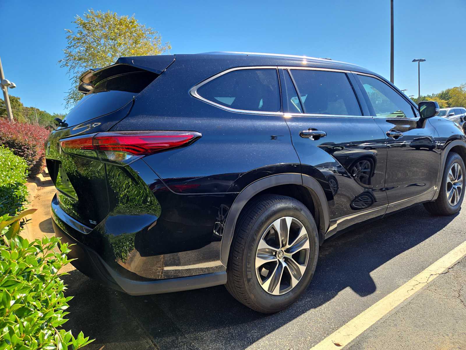 2020 Toyota Highlander XLE photo 4