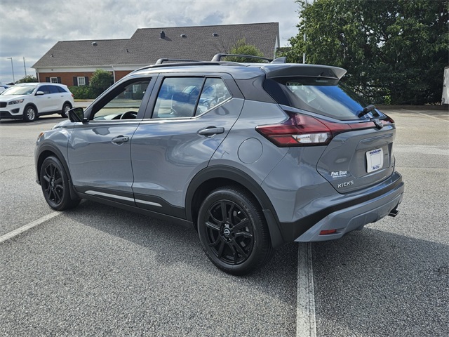 2024 Nissan Kicks SR photo 6