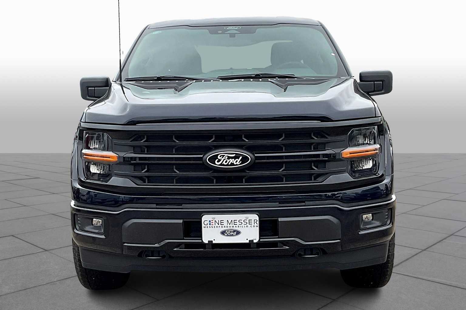 2025 Ford F-150 XLT photo 3