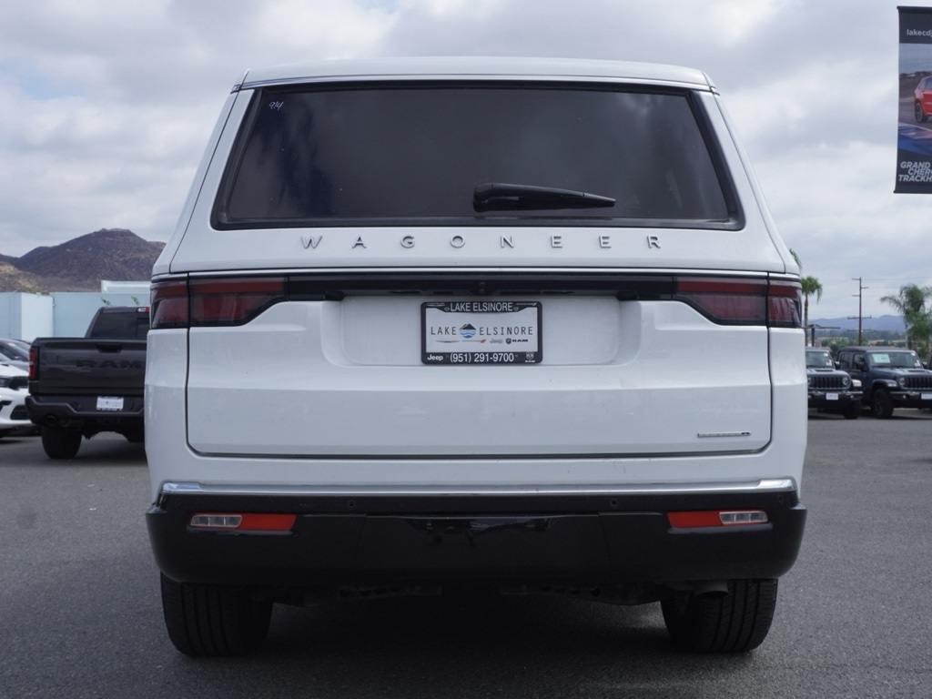 2024 Jeep Wagoneer Series II photo 4
