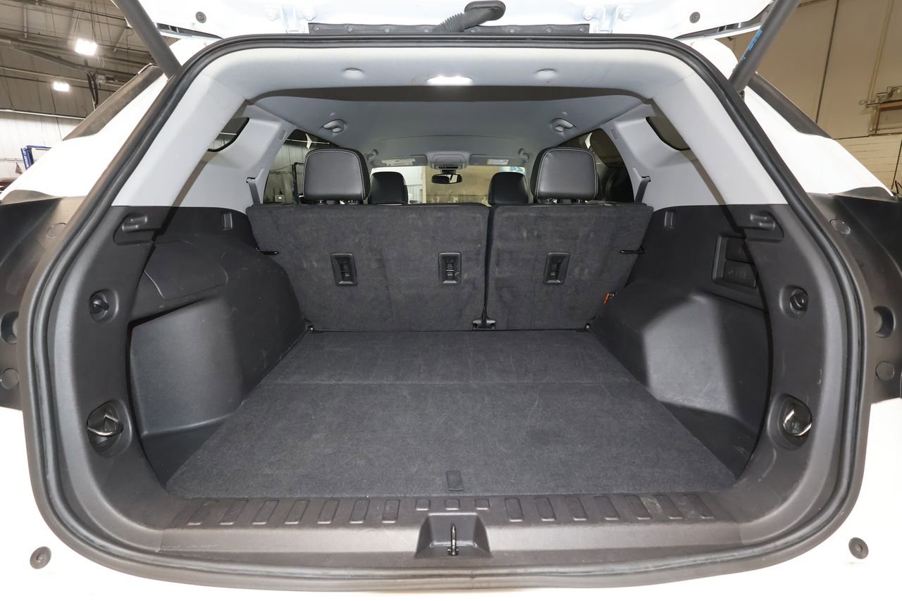 2024 Gmc Terrain SLT photo 23