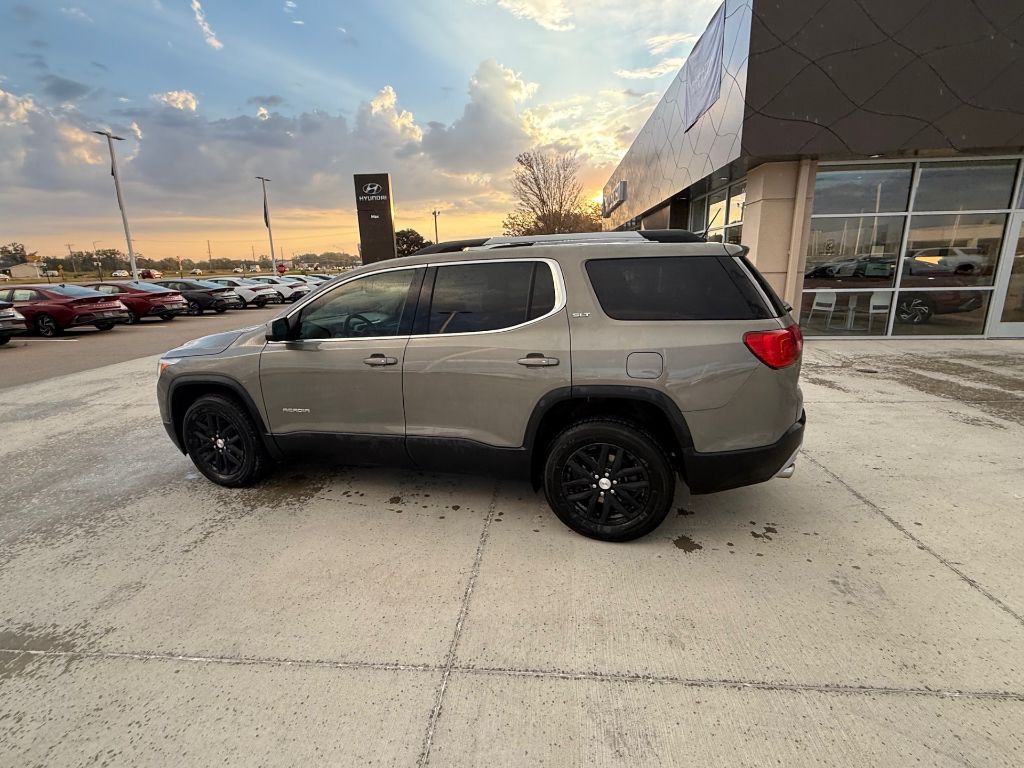 2019 Gmc Acadia SLT photo 4