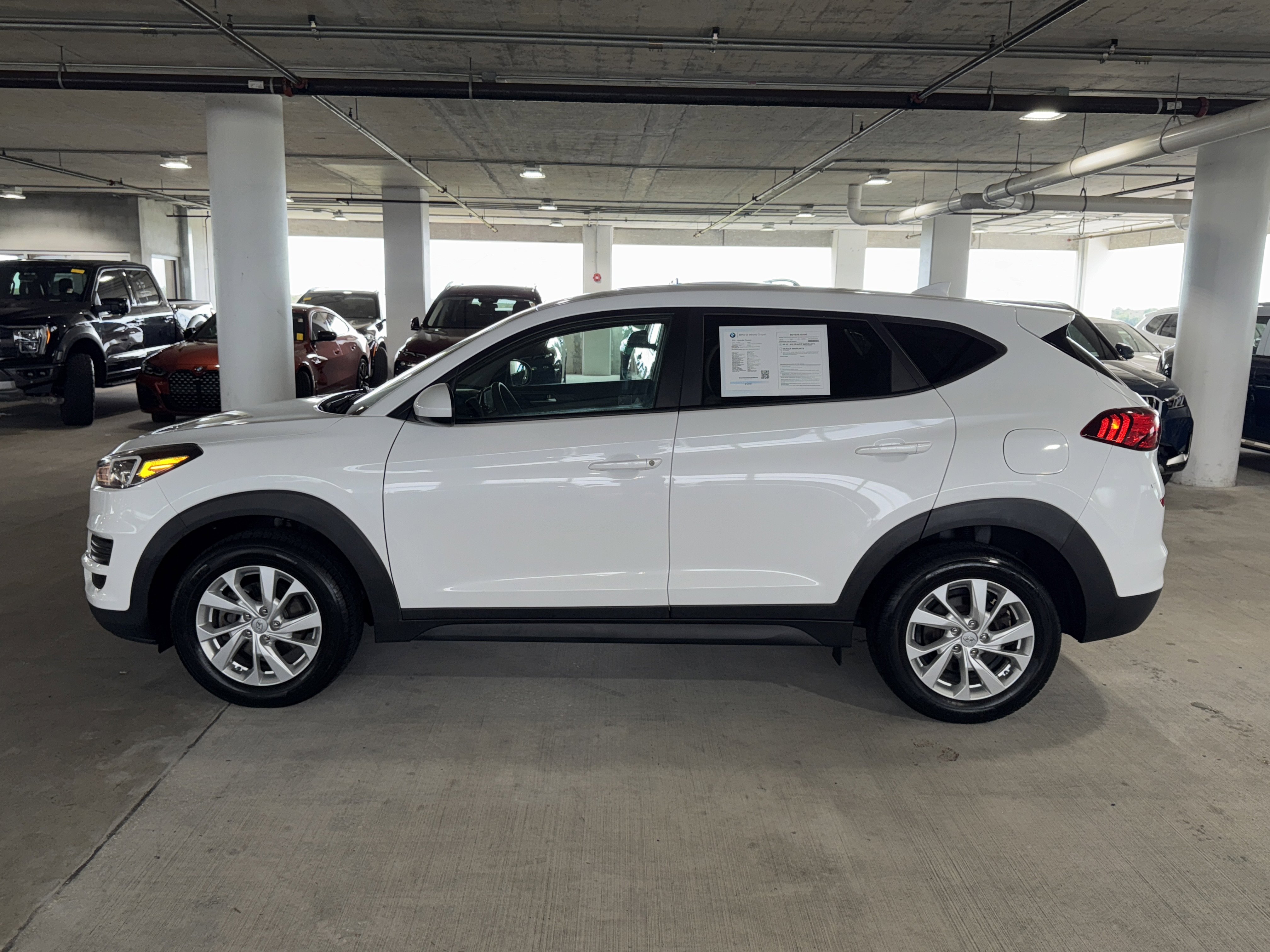 2021 Hyundai Tucson SE photo 3