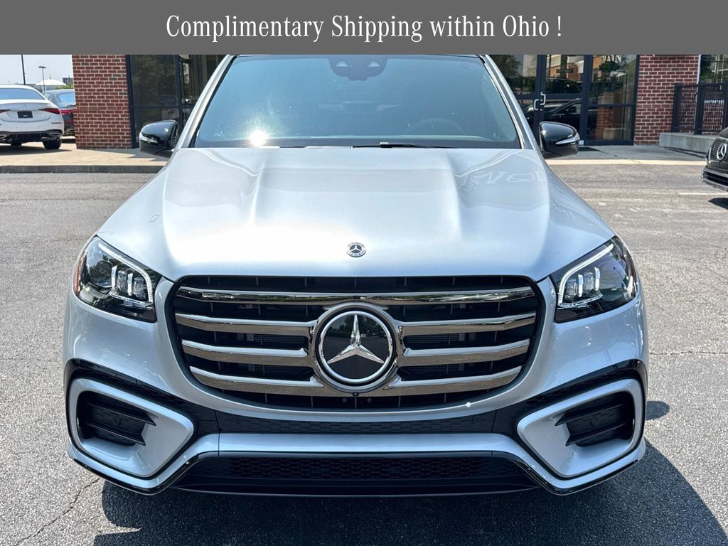 2025 Mercedes Benz GLS 450 4MATIC photo 2