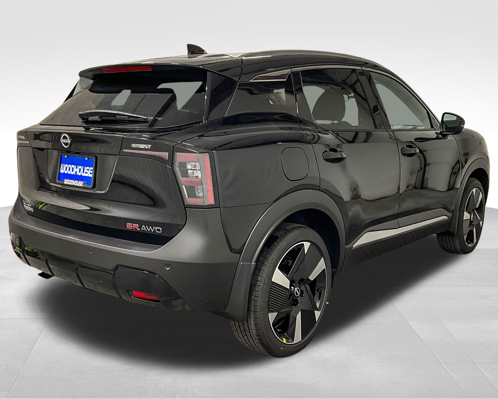 2025 Nissan Kicks SR photo 4