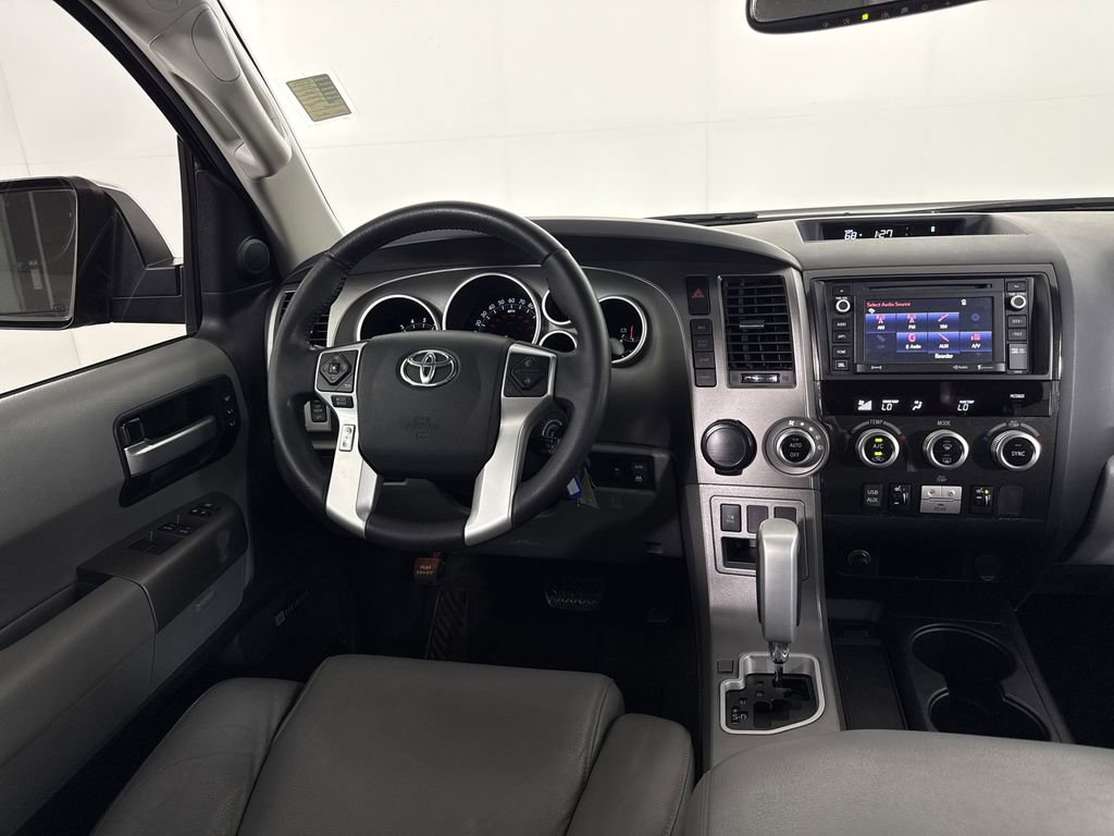 2016 Toyota Sequoia Limited photo 22