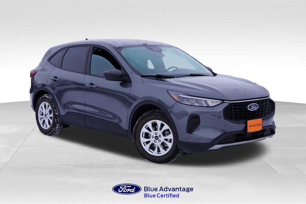 2025 Ford Escape Active's photo