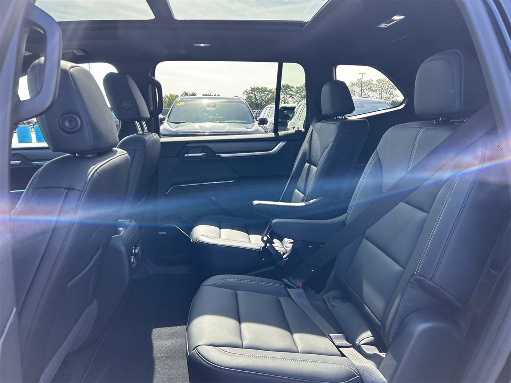 2026 GMC ACADIA - Image 31