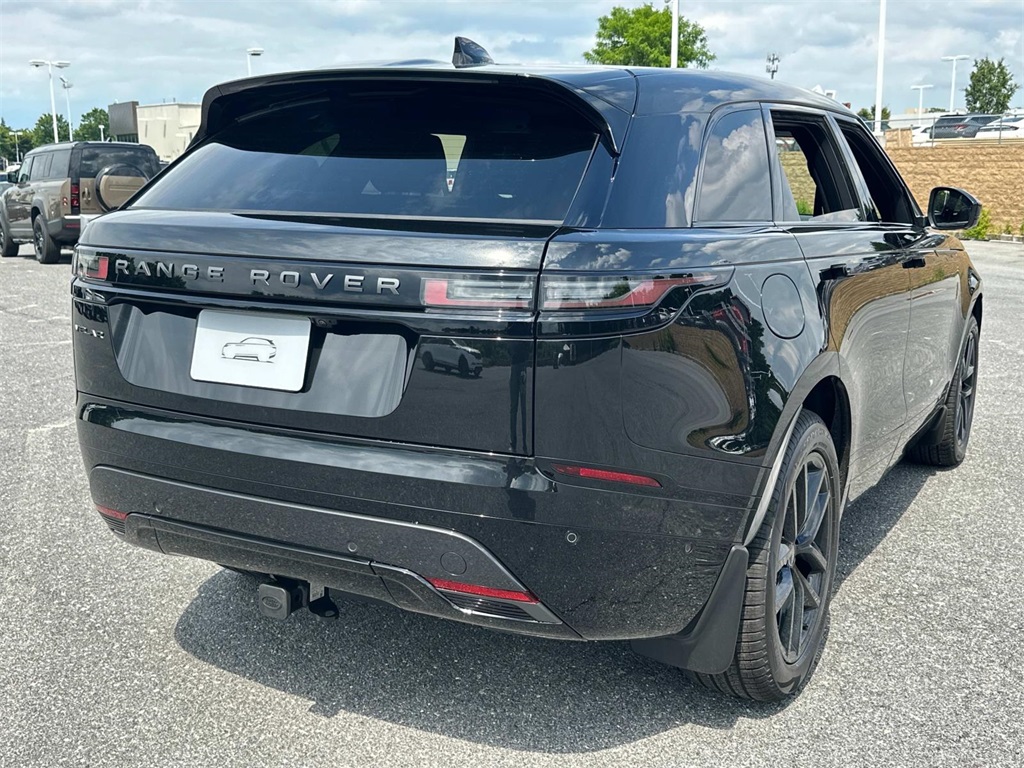 2026 Land Rover Range Rover Velar SE photo 12