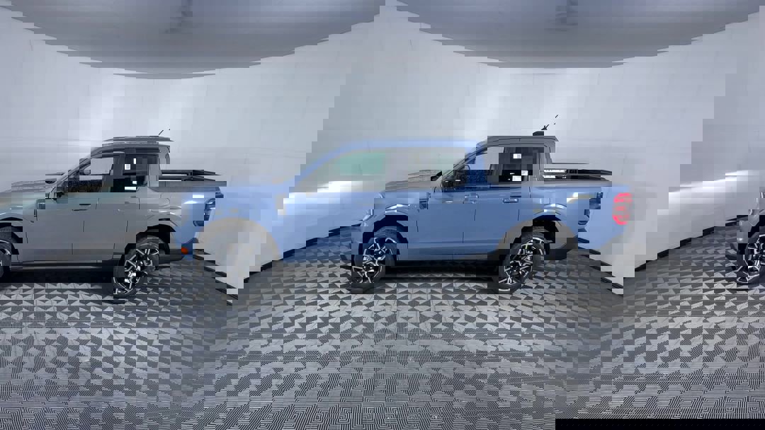 2025 Ford Maverick Lariat photo 5
