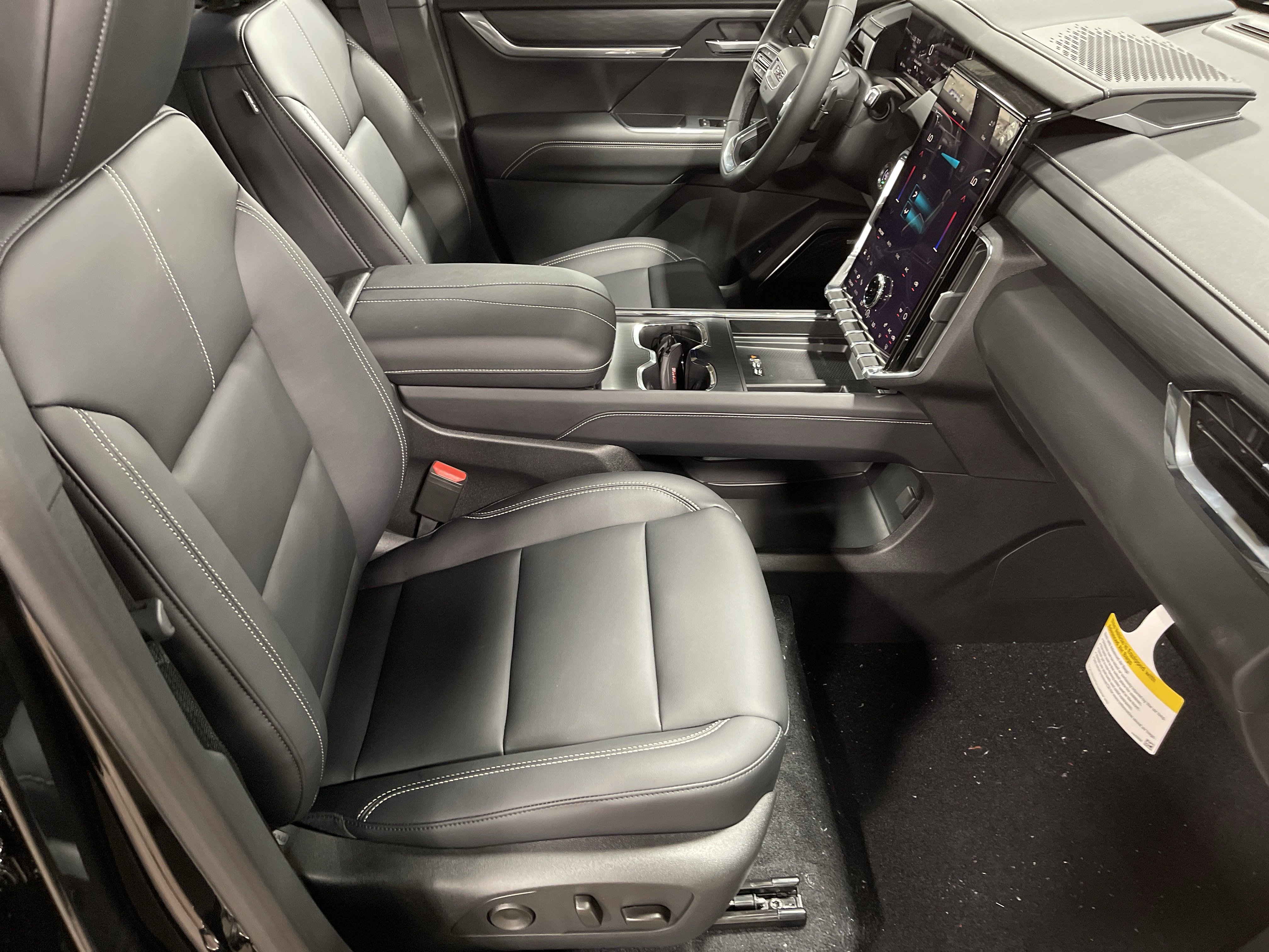2026 Gmc Acadia Elevation photo 4