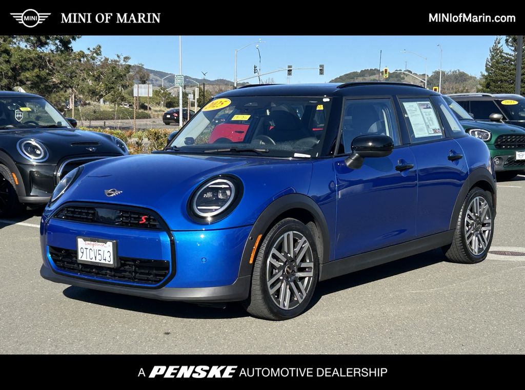 2025 MINI Hardtop 4 Door S's photo