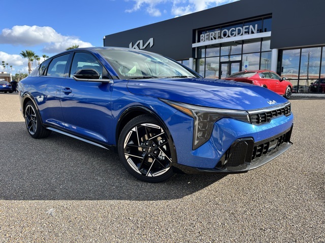 2025 Kia K4 GT-Line's photo