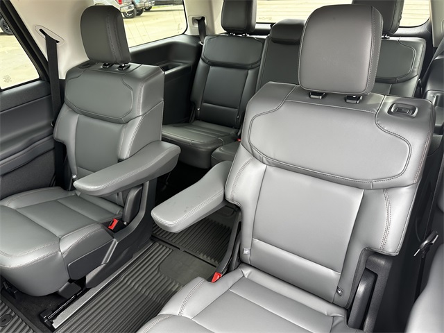 2025 Ford Expedition photo 12