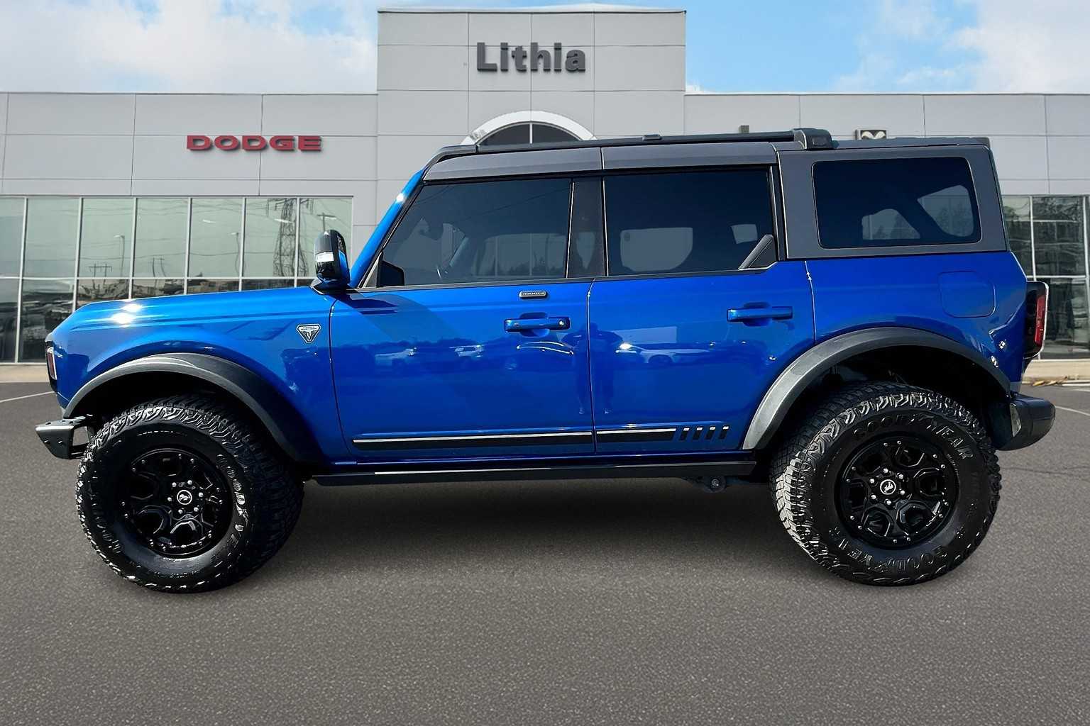 2021 Ford Bronco First Edition photo 3