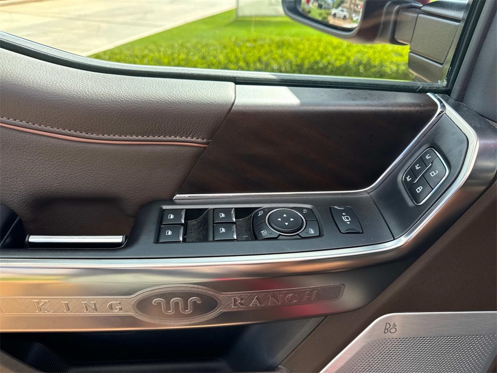 2024 Ford F-350 King Ranch photo 18