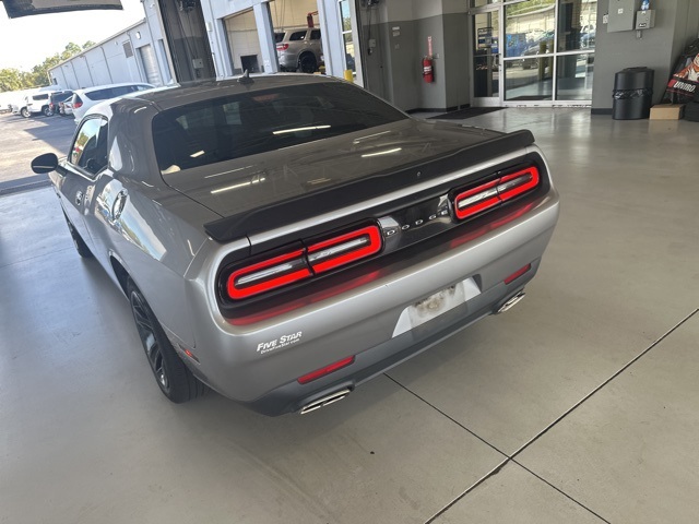 2018 Dodge Challenger SXT photo 5