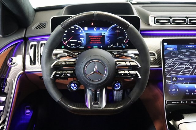 2024 Mercedes Benz S AMG 63 E PERFORMANCE photo 5