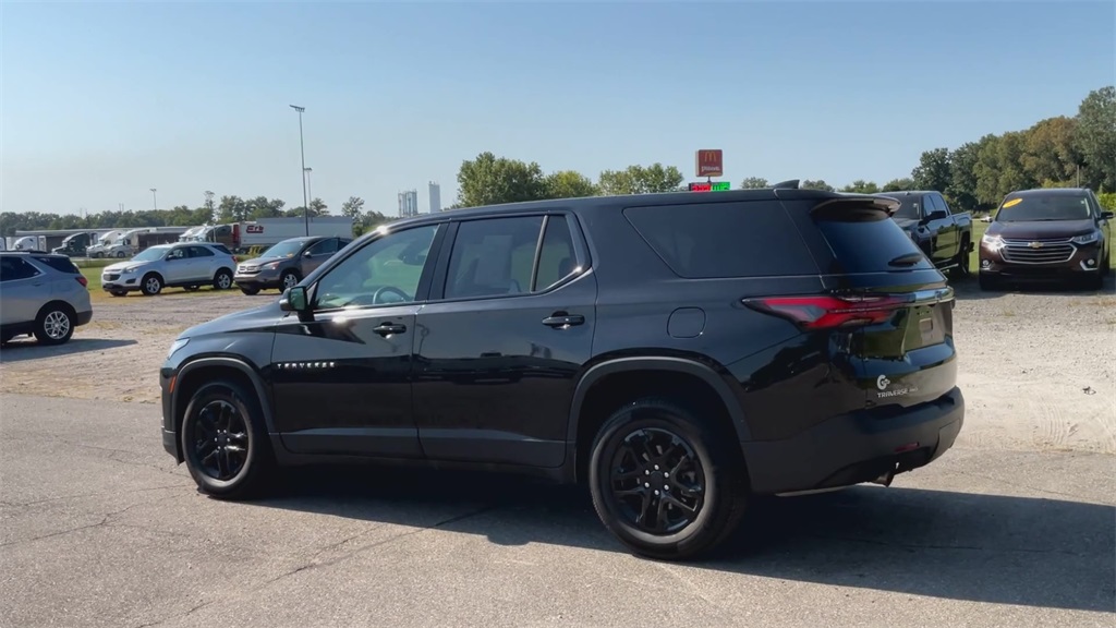 2023 Chevrolet Traverse LS photo 6