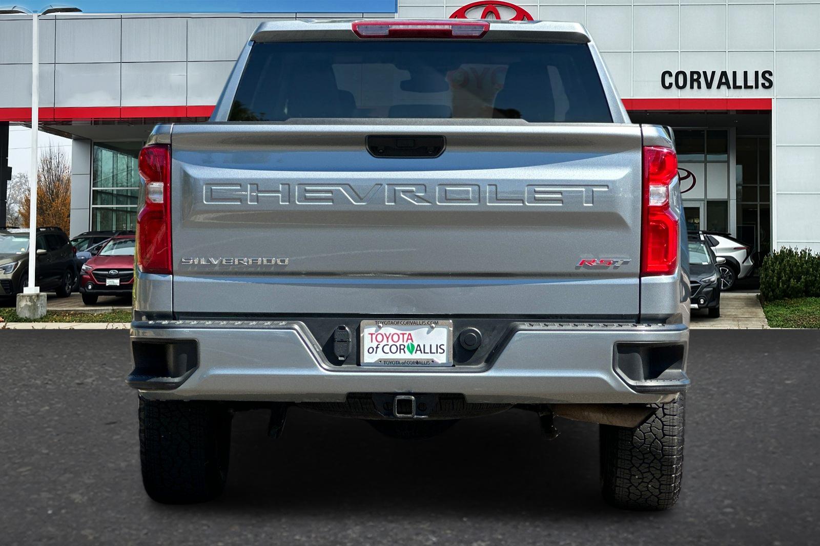 2024 Chevrolet Silverado 1500 RST photo 4