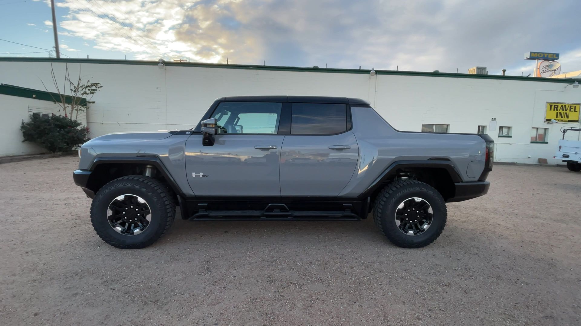 2025 Gmc Hummer EV Pickup photo 29