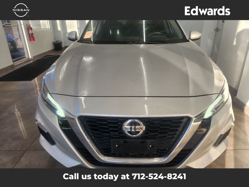 2022 Nissan Altima 2.5 SV photo 3