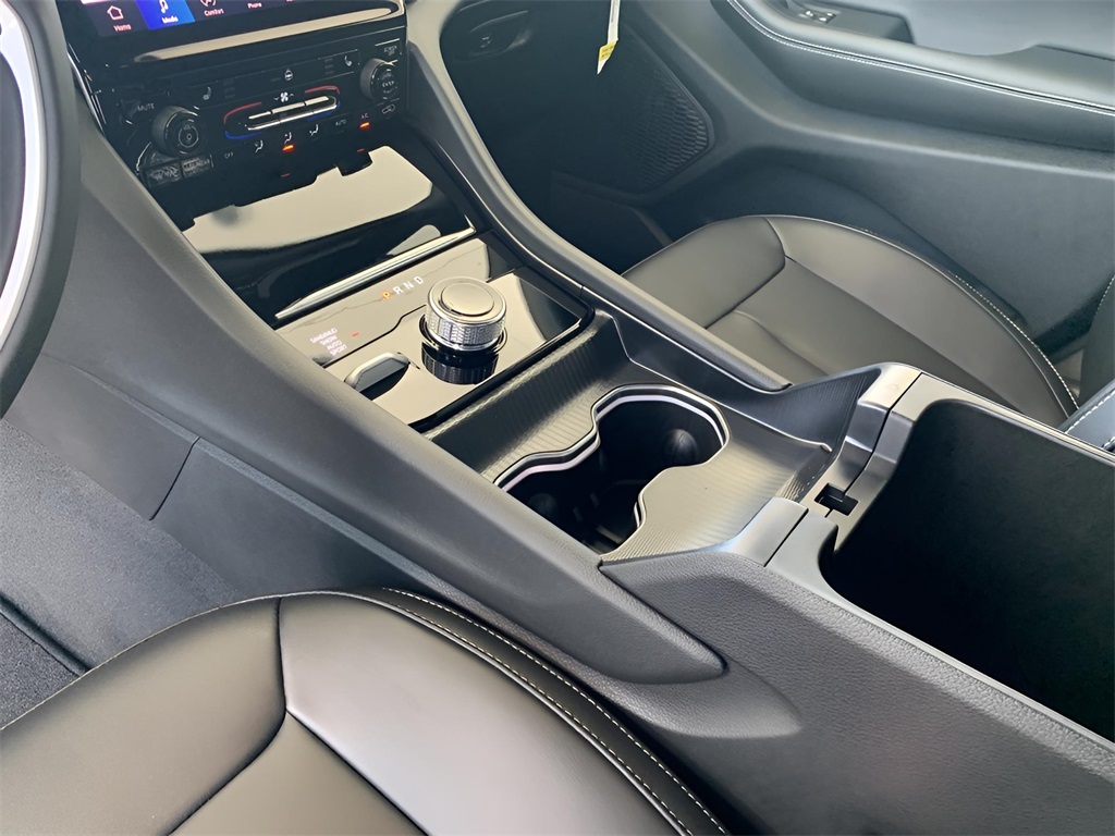 2025 Jeep Grand Cherokee Limited photo 36