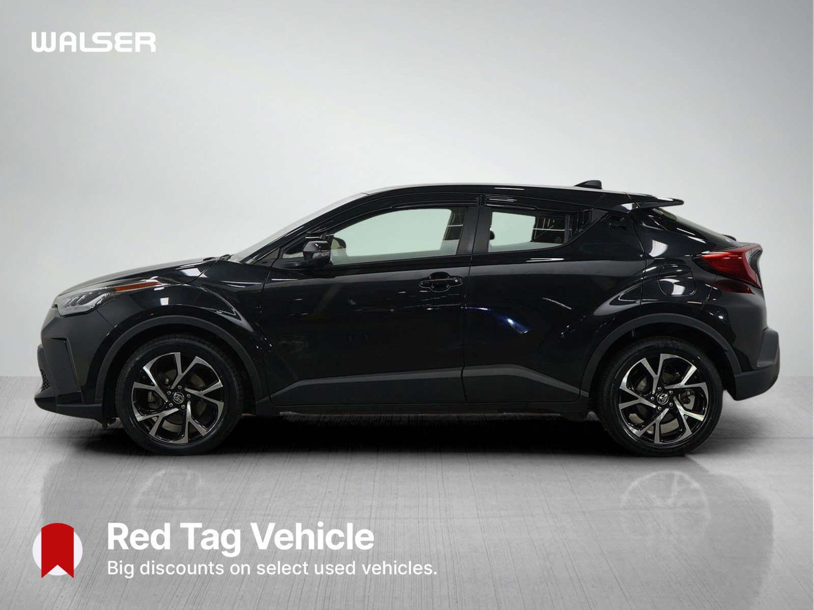 Used 2021 Toyota C-HR XLE with VIN JTNKHMBX6M1115944 for sale in White Bear Lake, Minnesota