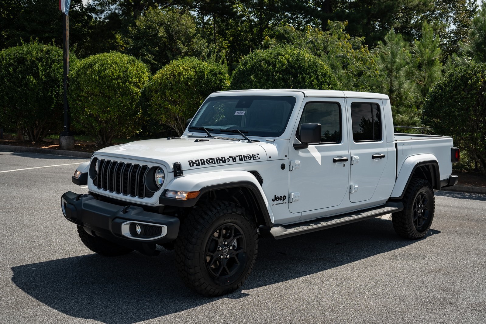 2025 Jeep Gladiator Sport photo 3