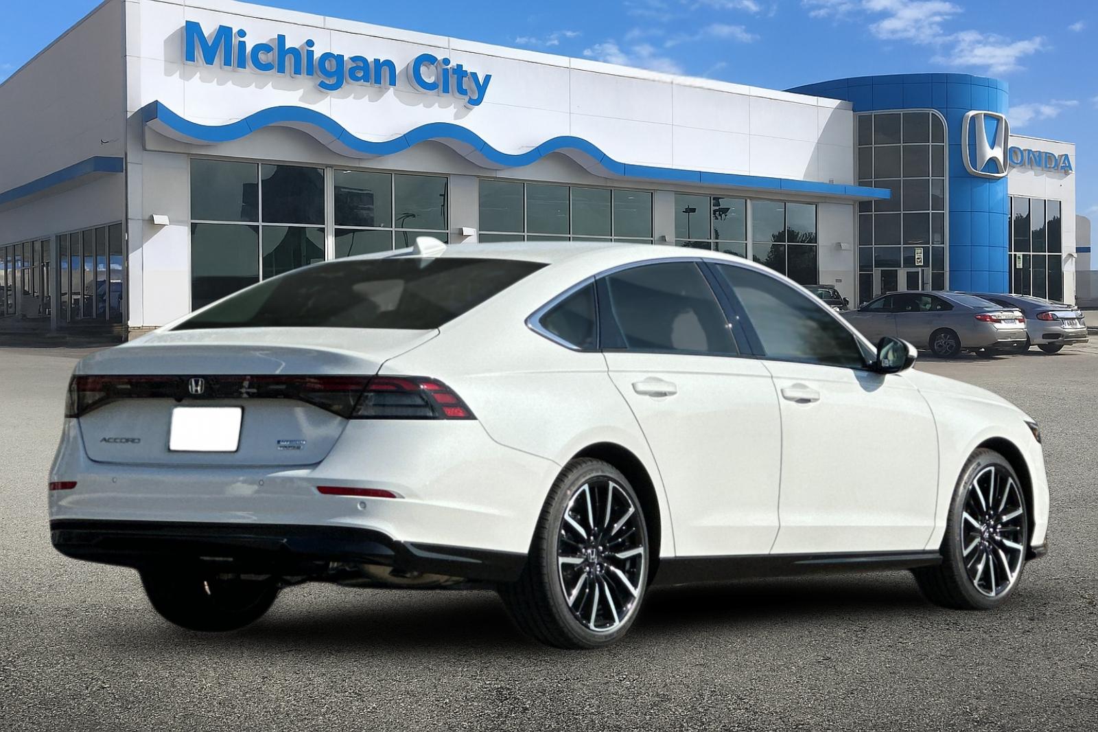 2025 Honda Accord Hybrid Touring photo 5