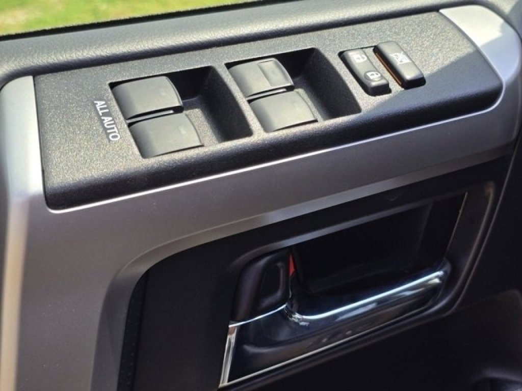 2023 Toyota 4Runner TRD Sport 4WD photo 32