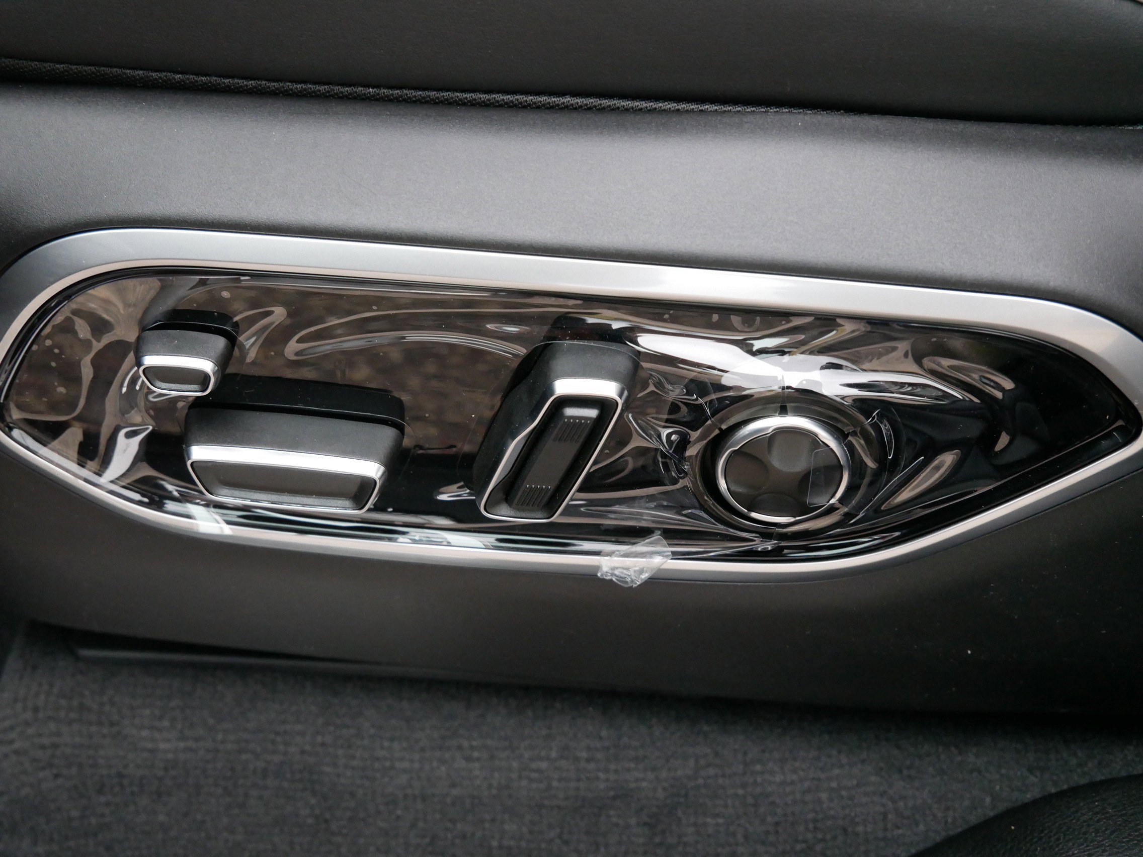 2025 Jeep Grand Cherokee Summit Reserve photo 8
