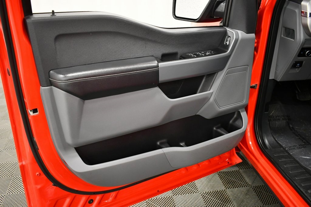 2023 Ford F-150 XLT photo 12