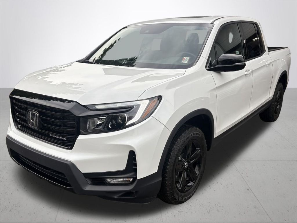 2023 Honda Ridgeline Black Edition photo 2