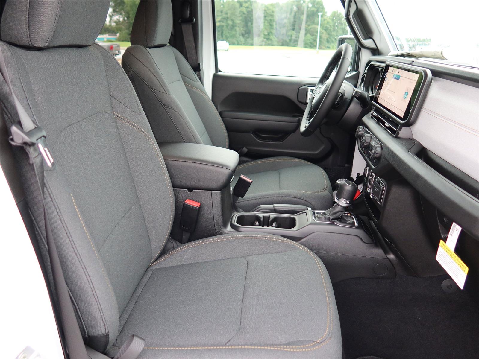 2025 Jeep Gladiator Sport S photo 4