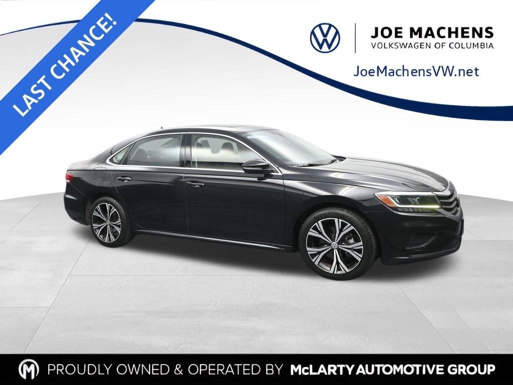 2022 Volkswagen Passat SE's photo