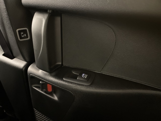 2026 Chrysler Pacifica photo 14