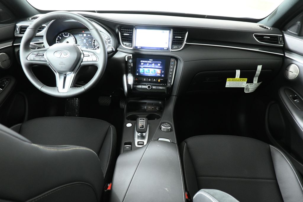 2025 Infiniti QX50 SPORT photo 4