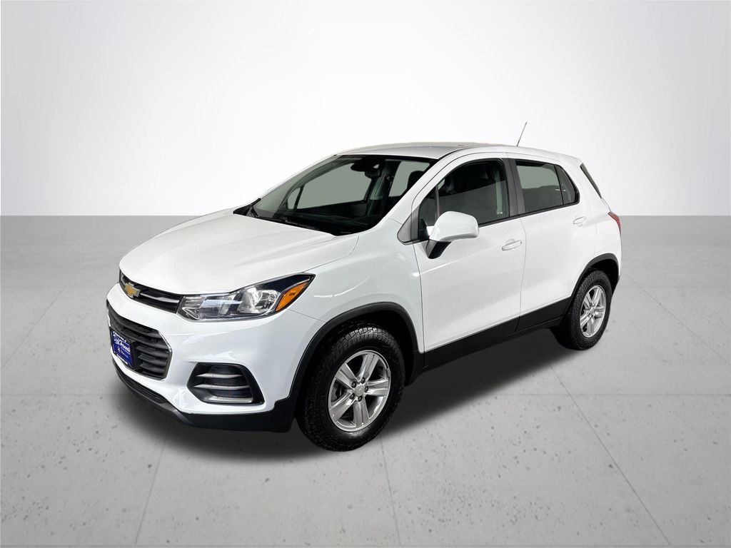 Used 2020 Chevrolet Trax LS with VIN 3GNCJNSB3LL288603 for sale in Gladstone, OR