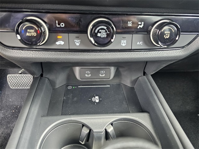 2026 Honda HR-V LX photo 17