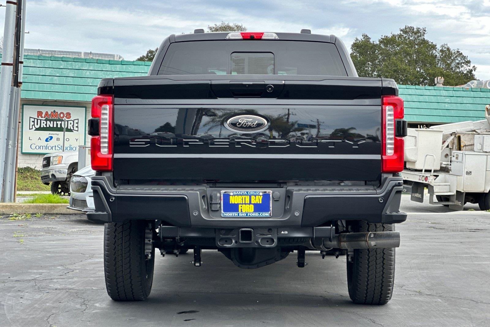2024 Ford F-250 Lariat photo 4
